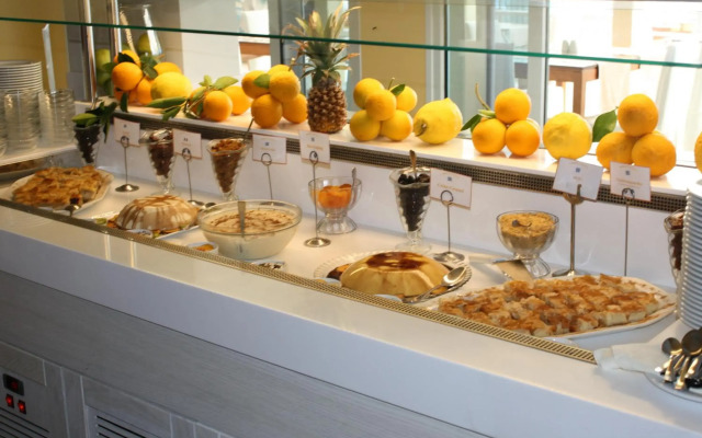 Hydrele Beach Hotel