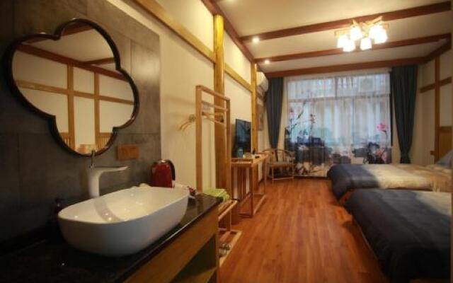 Libo QingQing Guest House