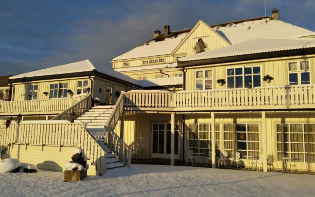 Selbusjøen Hotel & Gjestegård