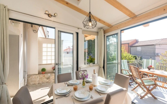 Mari - Modern Holiday House Close to sea - H