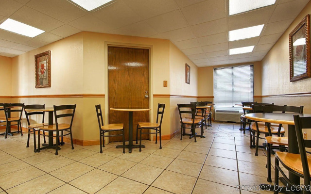 Best Western Ashbury Inn