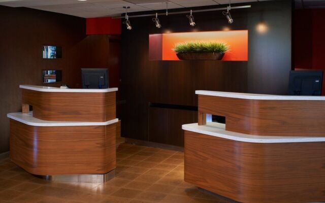 Courtyard Detroit Livonia