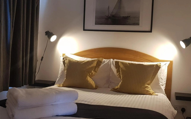 Little Oaks Chalet - St. Merryn, Padstow