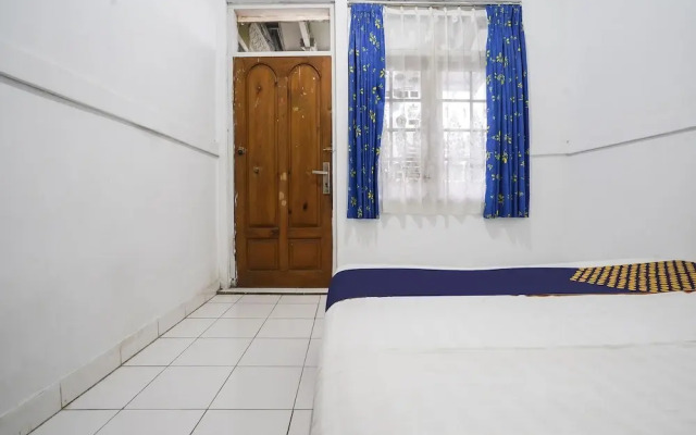 OYO Homes 90914 Eco Tourism Desa Cipada Bukit Senyum Homestay Syariah