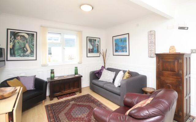 5G Medmerry Park 1 Bedroom Chalet