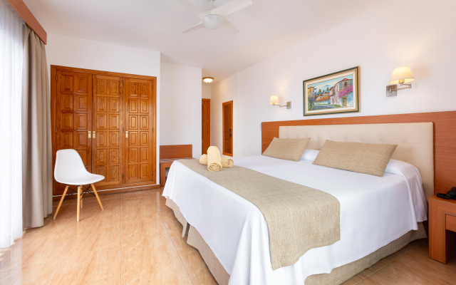 Hotel Don Manolito