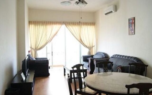 YYK 1Borneo Condominium