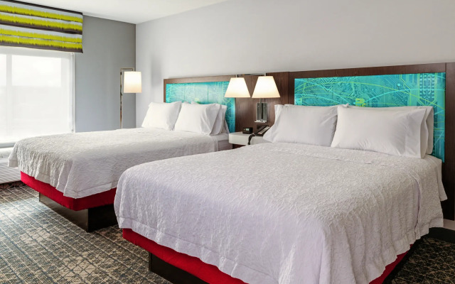 Hampton Inn & Suites Marshfield