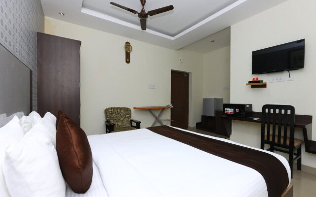 OYO 5045 Apartment NKS Leo Inn