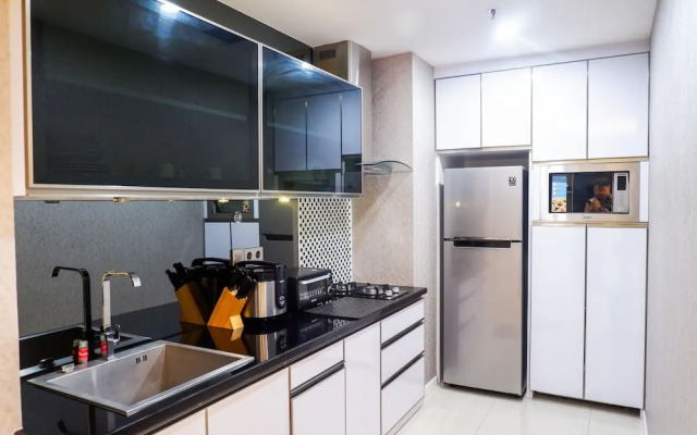 Furnished 1BR City View Casa Grande Apartment