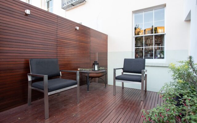 3 Bedroom Family House In Regents Park