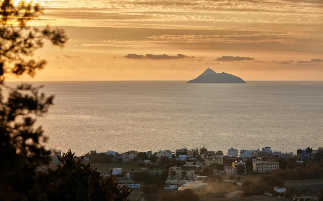 Orelia Cretan Villas & Deluxe Apartments