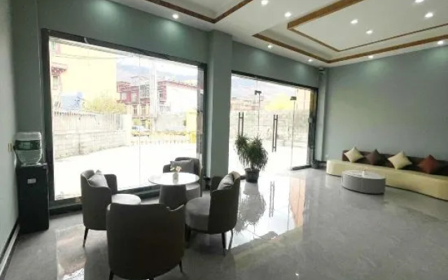 Batang Jingyue Hotel