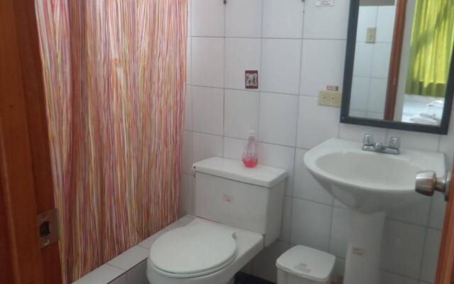 Galapagos House - Hostal