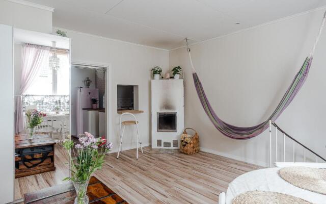 Unique wooden house apartment close to Logomo and downtown