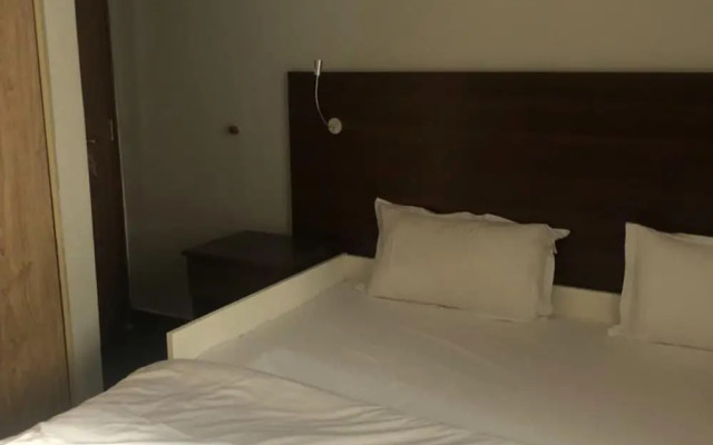 Immaculate 1-bed Apartment in Riverside Drive