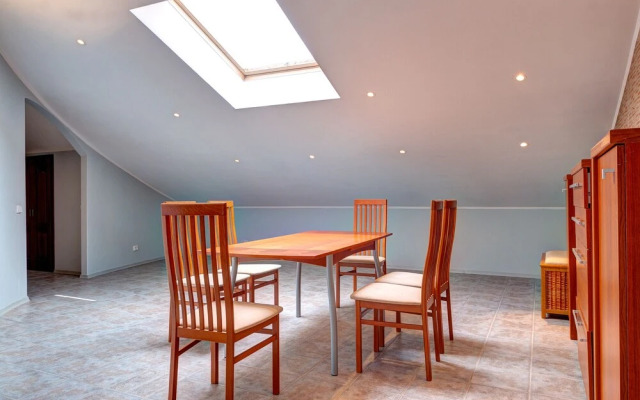 Luxury 3-bedroom apartment Gonchara