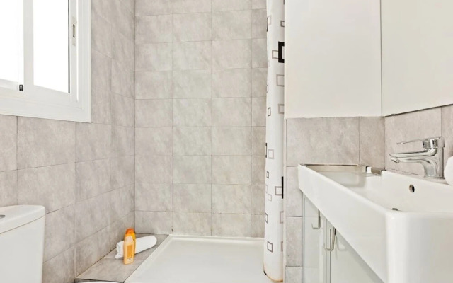 Cozy Apartment in Sagrada Familia