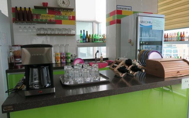 Hyu-Plus Guesthouse