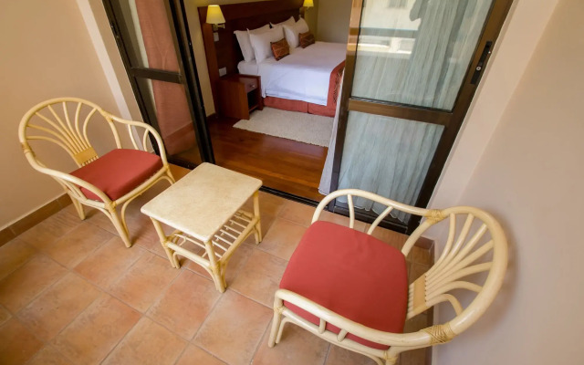 Waridi Paradise Hotel & Suites