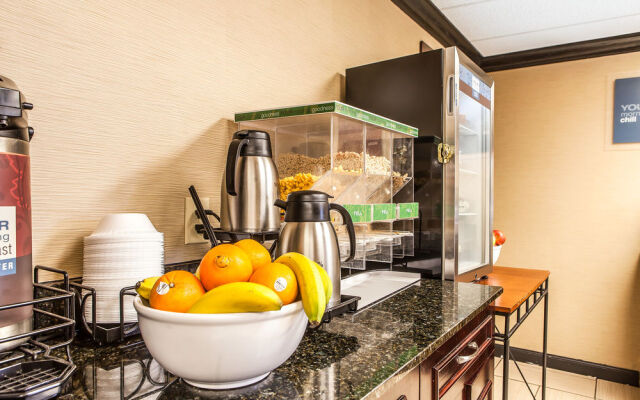 Comfort Inn & Suites Cleveland