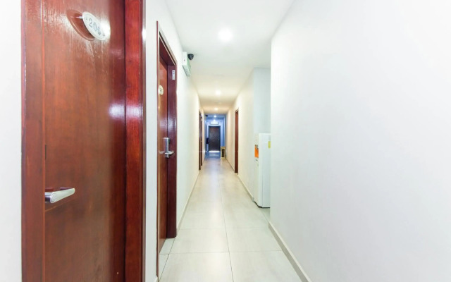 Super OYO 340 Comfort Hotel