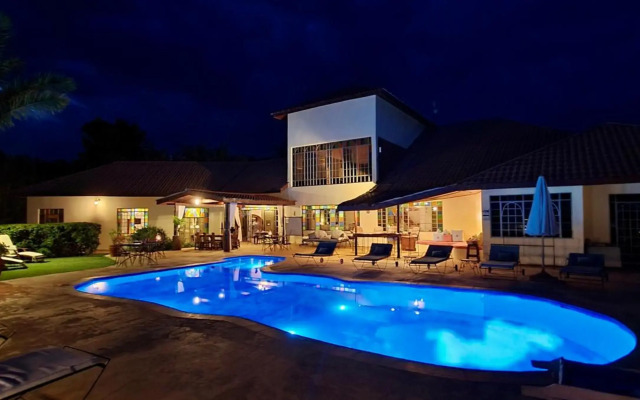 Pink Flamingo Boutique Hotel