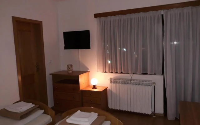Gradska Kavana Guest House