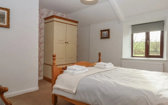 Waterland Farmhouse