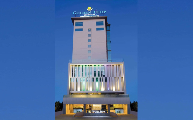 Golden Tulip Essential Makassar