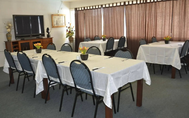 Charleville Waltzing Matilda Motor Inn