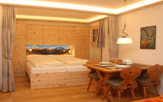 Chesa Alvatern 5 - One Bedroom