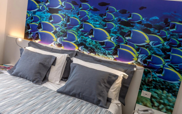 Wally Hotel