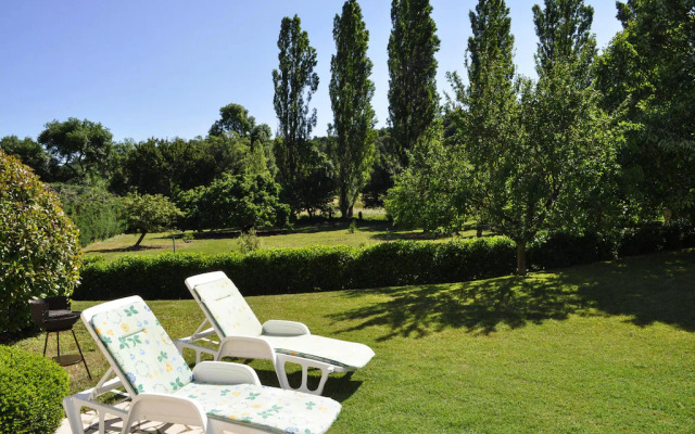 Charming Stone House With Terrace and Garden, Lussan