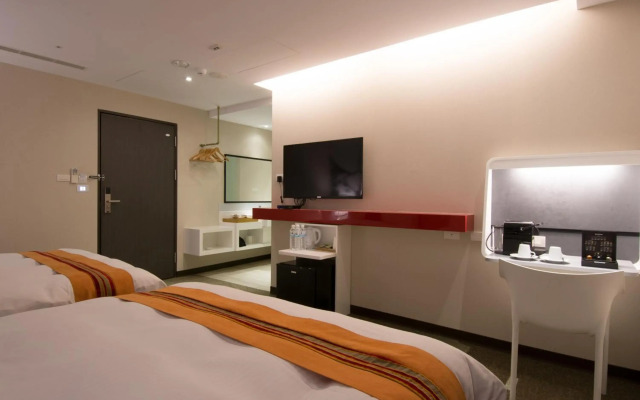 Travel Art Inn