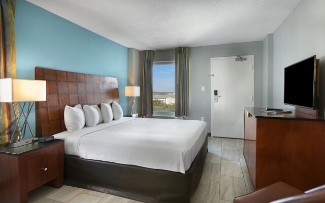 Crown Reef Resort