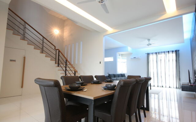 Shamrock Beach Villas 9