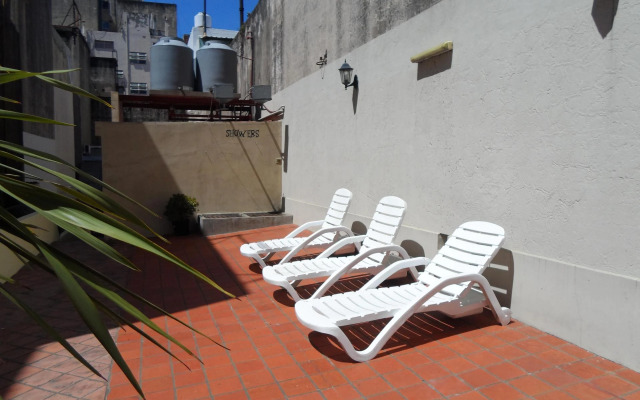 Sabatico Travelers Hostel & Guesthouse