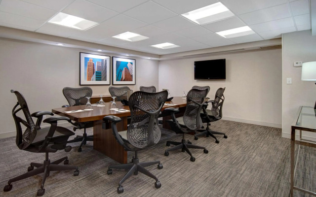 Embassy Suites by Hilton Detroit Metro Airport