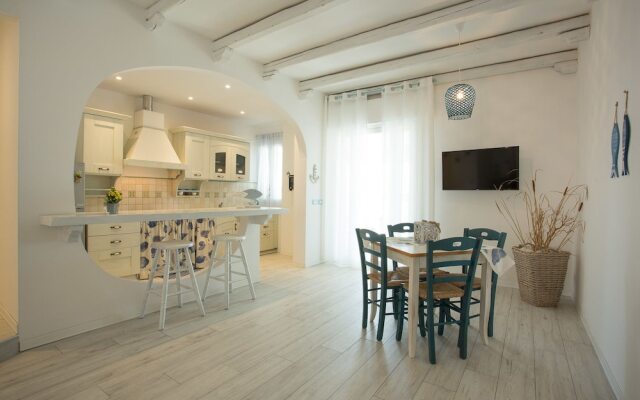 Acqua Azzurra Holiday Home