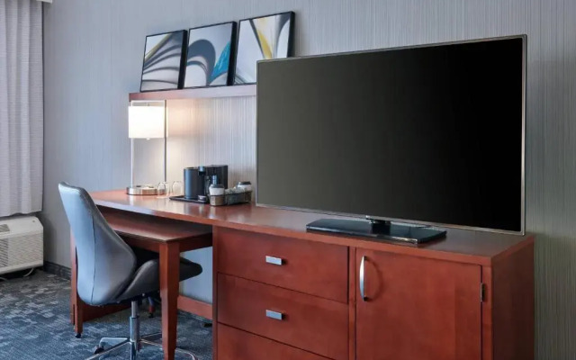 Courtyard Indianapolis Castleton