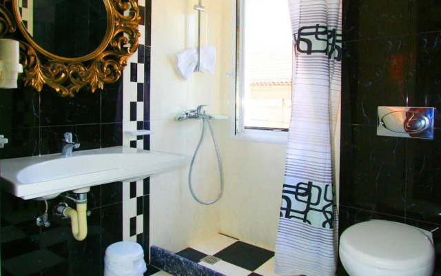 Hotel Iris