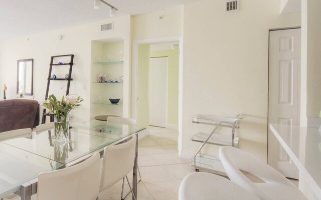 Le Marina Bay 503 - Condo 5 People, Sunny Isles
