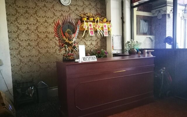 OYO 1927 Hotel Candra Adigraha