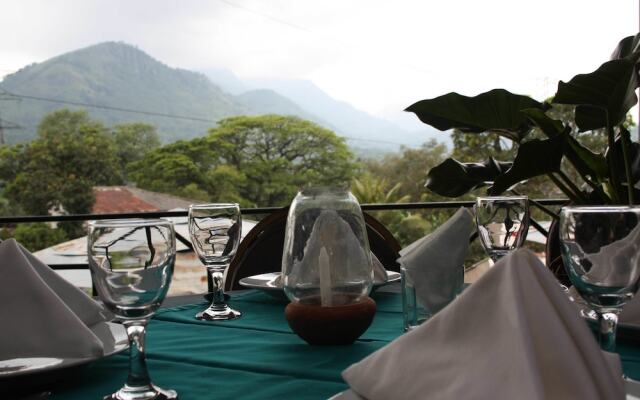 River Side Hotel