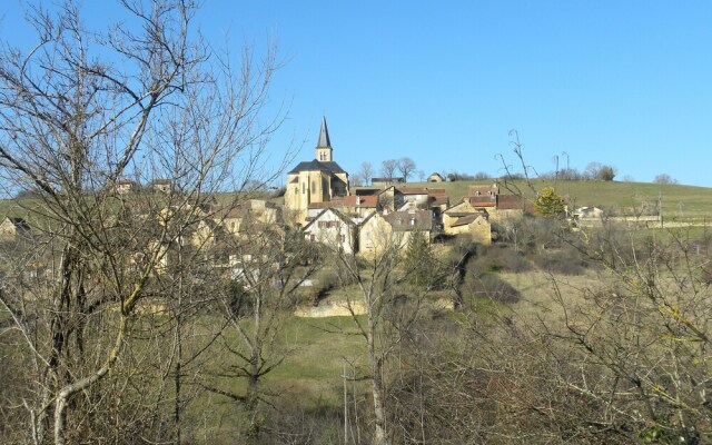 Hotel La Bastie D'Urfe