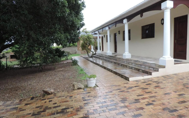 Milkwood Lodge - Hermanus