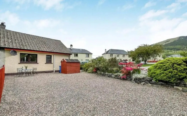Laroch Cottage