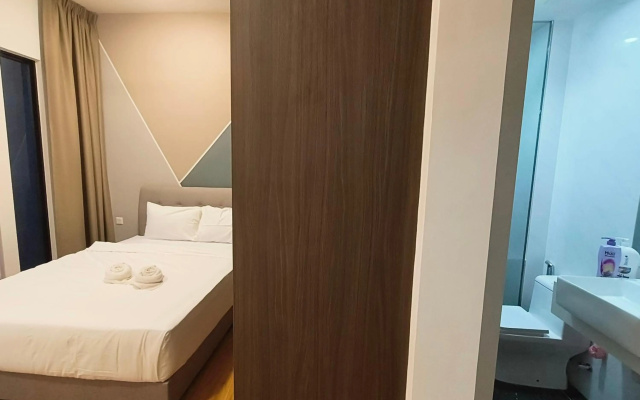 (New) 2BR Georgetown Warm and Lovely Homestay@10pax-无敌美景两房民宿 – Guest Rooms – George Town