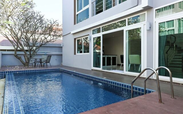 Golden Sea Pool Villa Hua Hin
